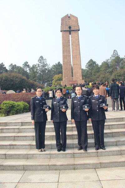 ca3075eaf7fd15d2209cdf3968d1233d.jpg ca3075eaf7fd15d2209cdf3968d1233d.jpg