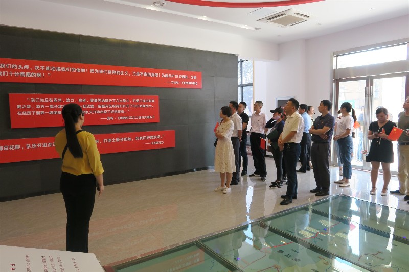 4d1a18ec854ad92948cc84d83ddec120.jpg